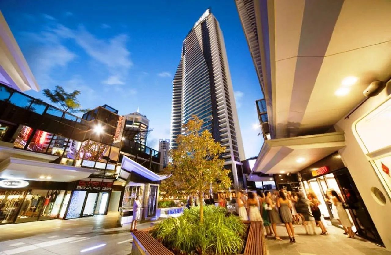 Circle On Cavil Holidays Gold Coast 0*,