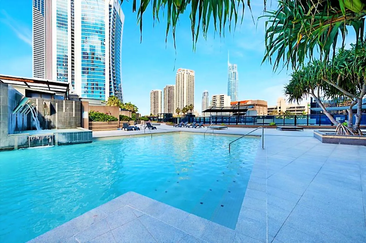 Circle On Cavil Holidays Gold Coast 0*,  Avustralya