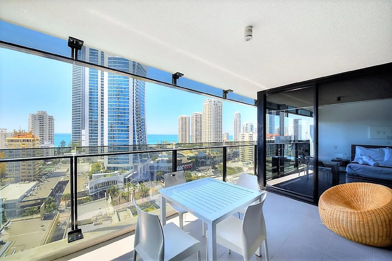 Circle On Cavil Holidays Gold Coast 0*,