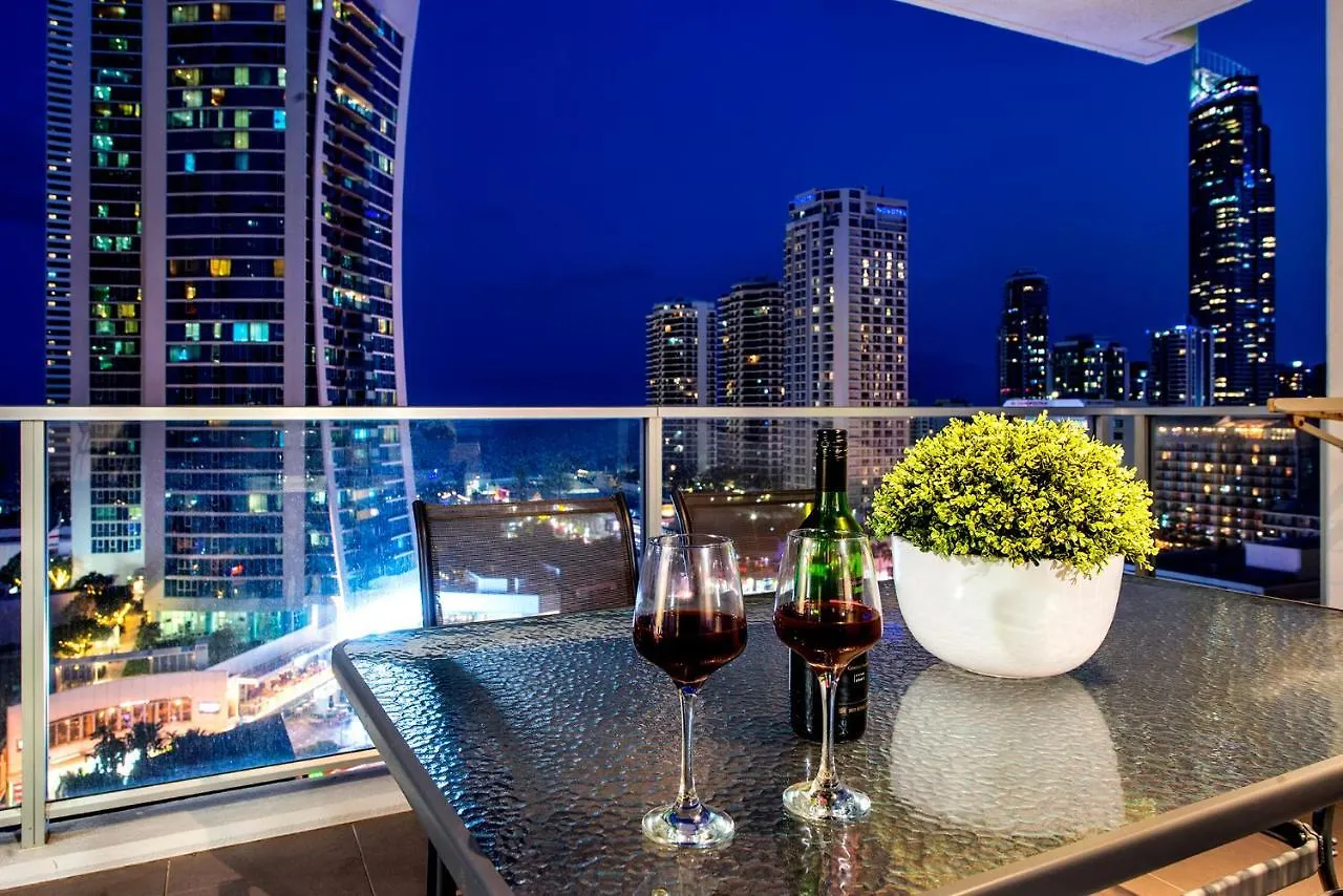 Circle On Cavil Holidays Gold Coast