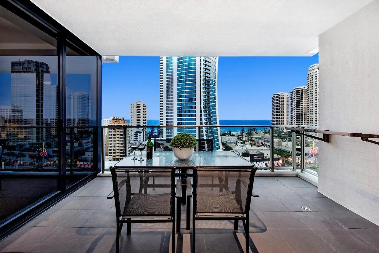 Daire Circle On Cavil Holidays Gold Coast Avustralya