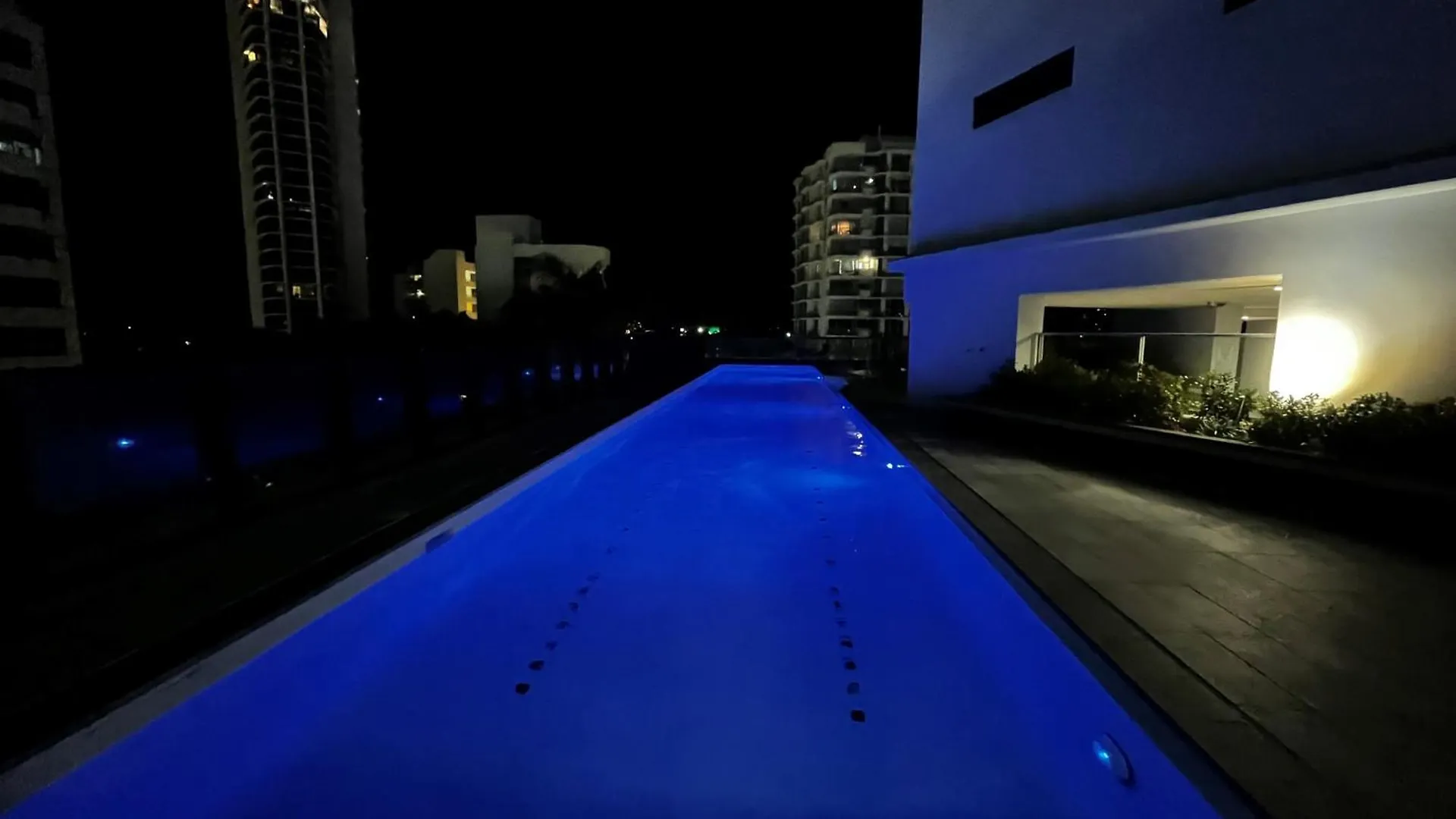 Circle On Cavil Holidays Gold Coast Apartmán
