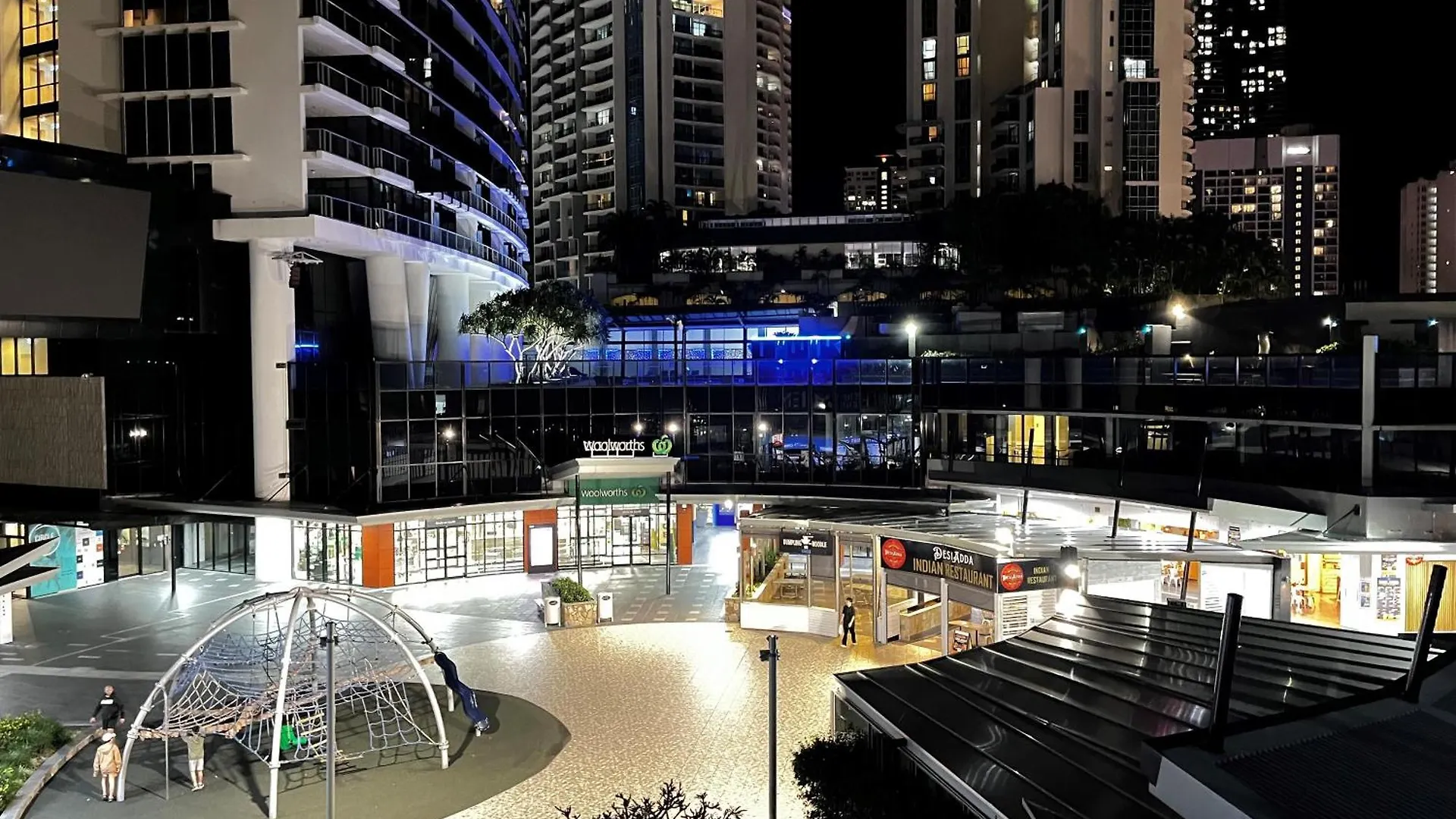 Circle On Cavil Holidays Gold Coast
