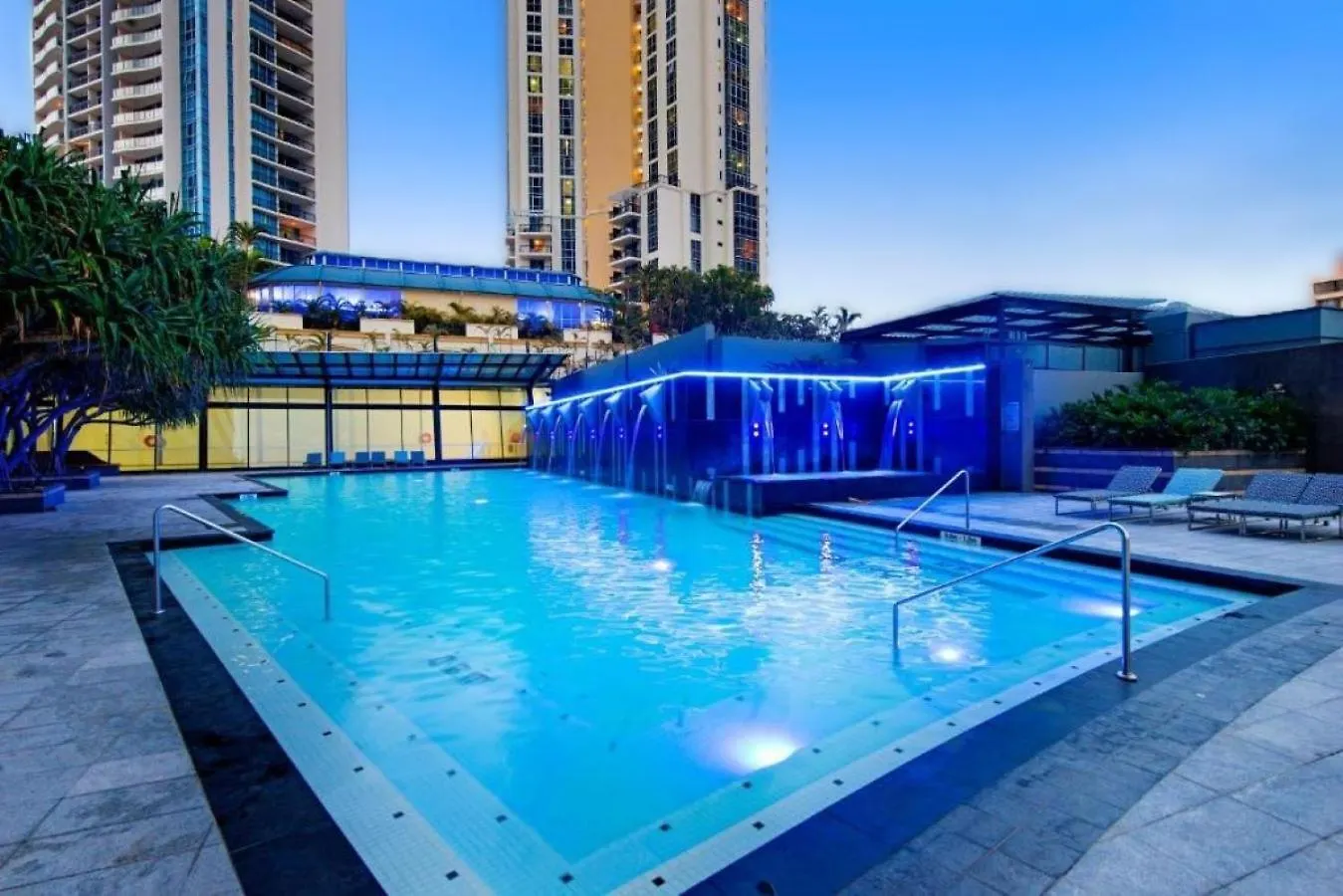 Circle On Cavil Holidays Gold Coast 0*,  Austrálie