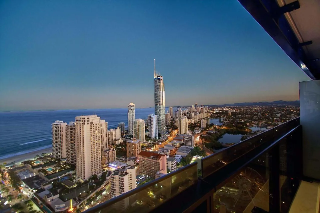 Circle On Cavil Holidays Gold Coast